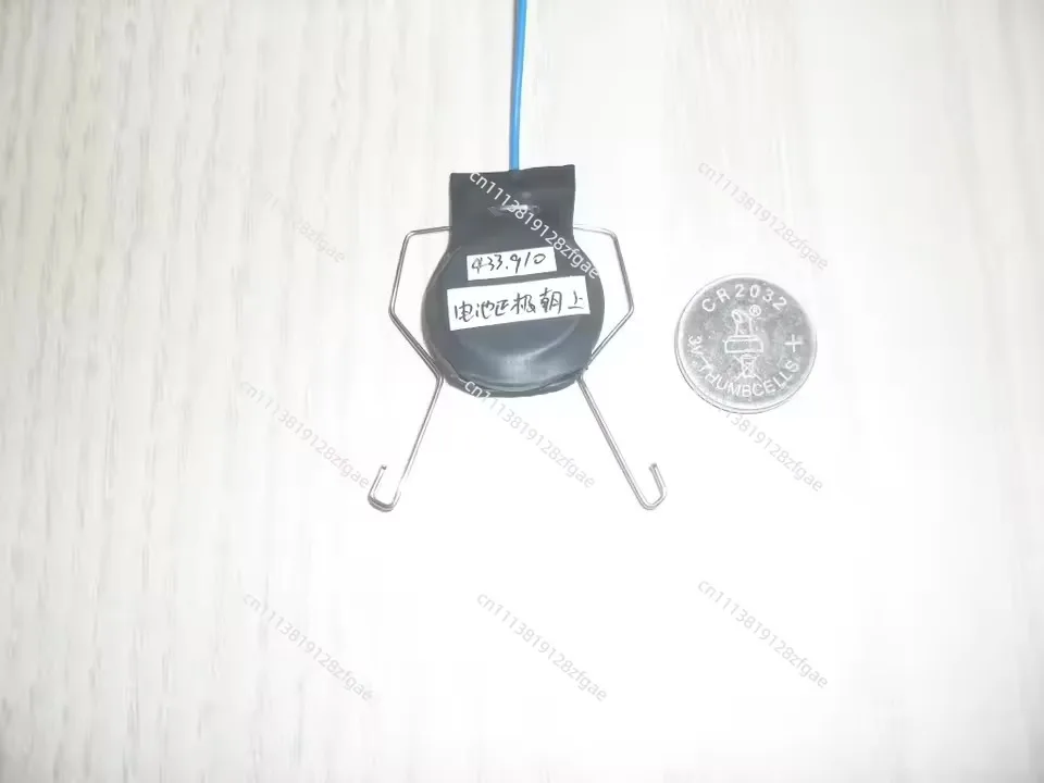 Transmitter Beacon Hunting Tracking Radio DF Tracker Locator 20MW 2032