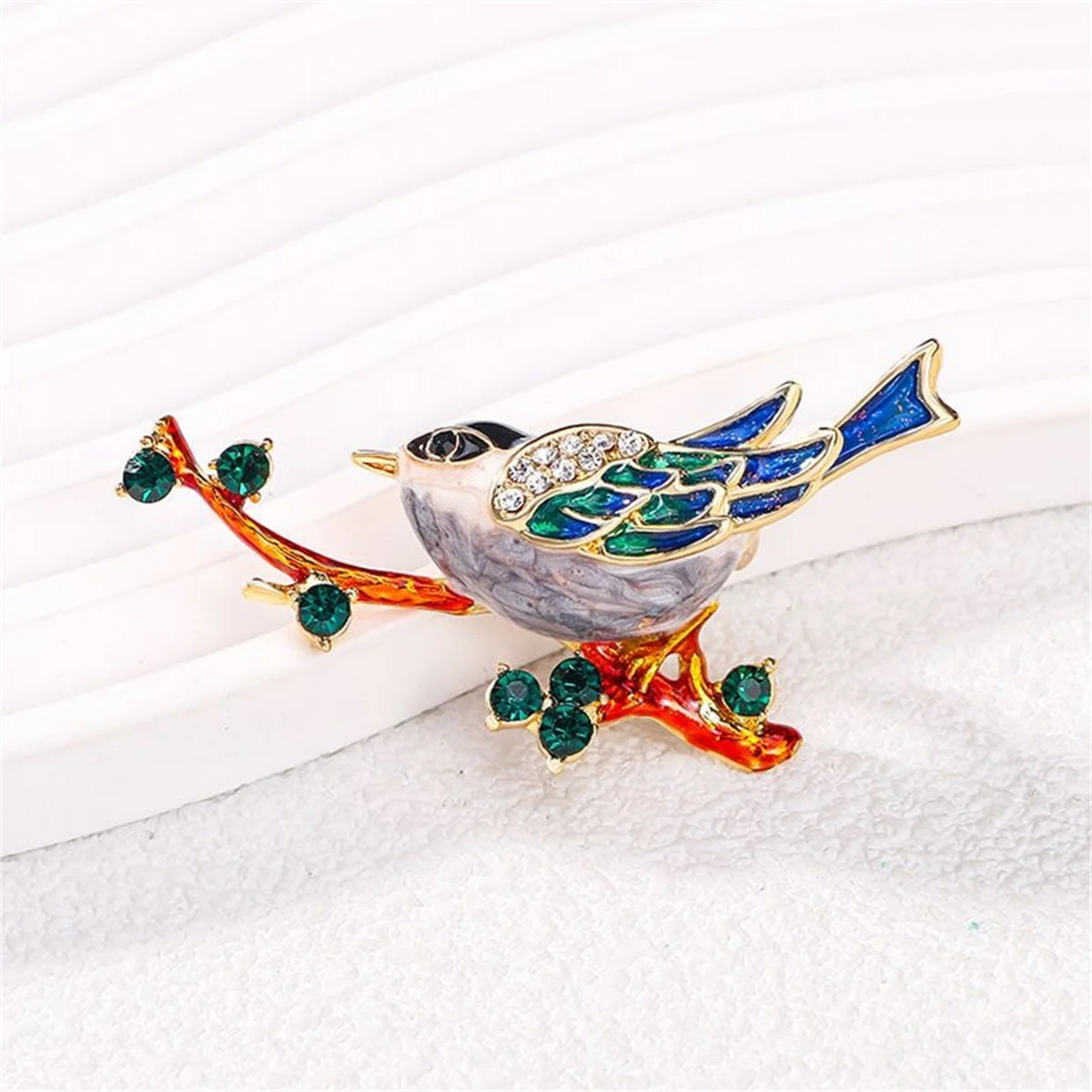 Rinhoo Lovely Bird Sitting On Tree Branch Brooch Pins For Women Vivid Flying Hummingbird Animal Enamel Lapel Badge Party Jewelry