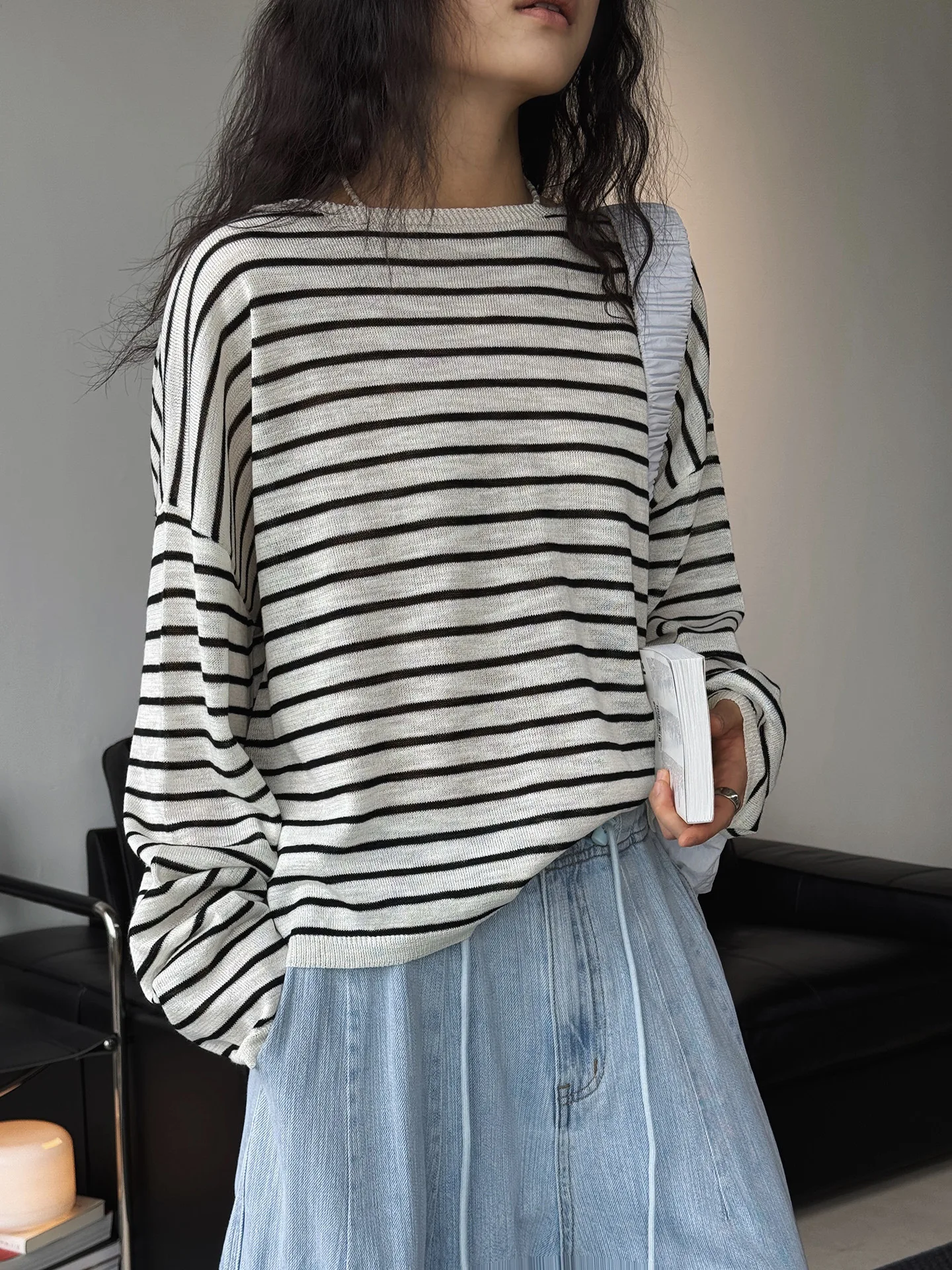 

Spring and summer women's casual striped round neck long sleeved loose sweater