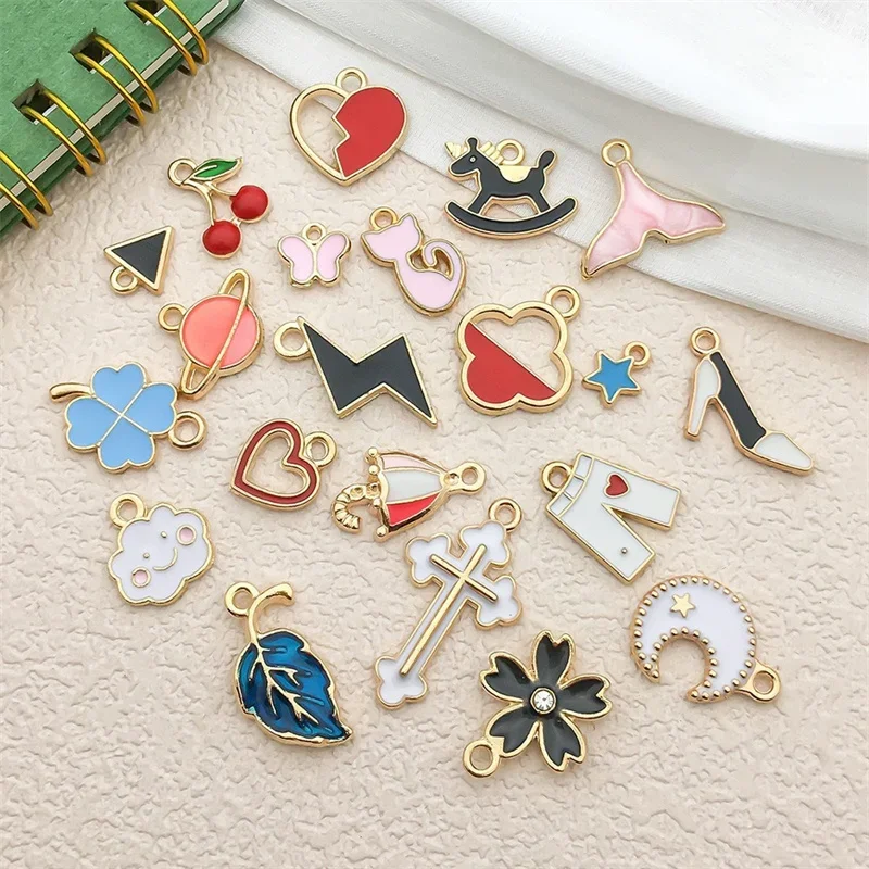 200pcs Multiple Shapes & Colors Imitation Enamel Plated Alloy Heart Flower Sky Charms For DIY Jewelry Keychain Making