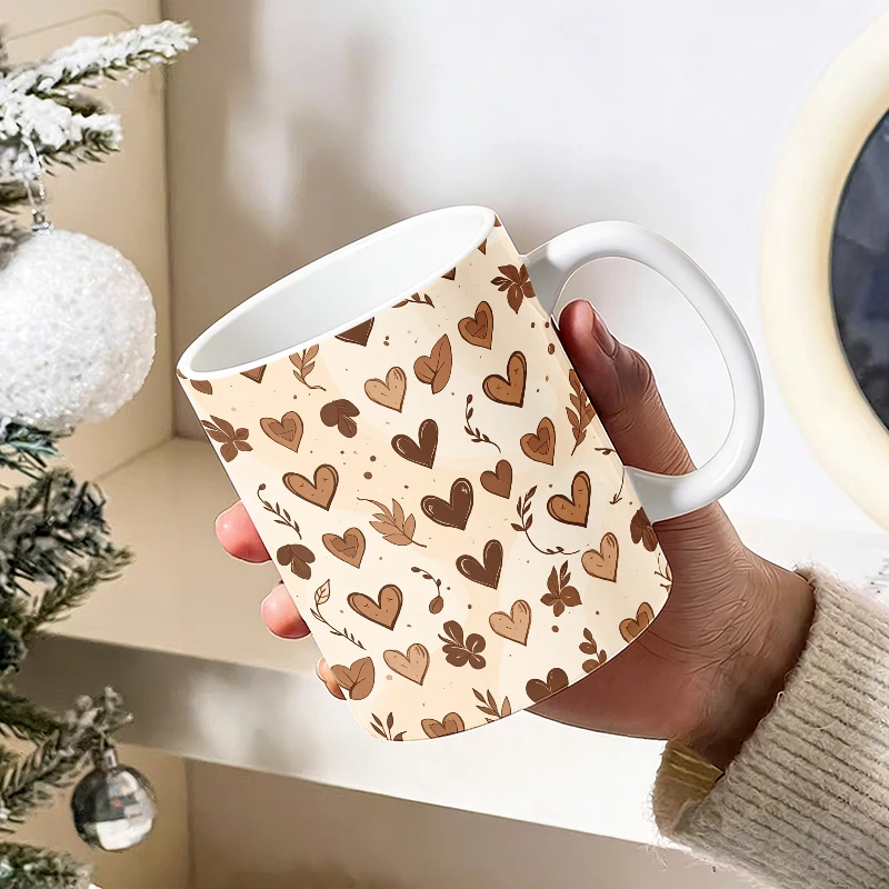 

1pc Retro brown heart and leaf full-print ceramic mug with handle, creative coffee mug, insulated milk cup, office tea cup