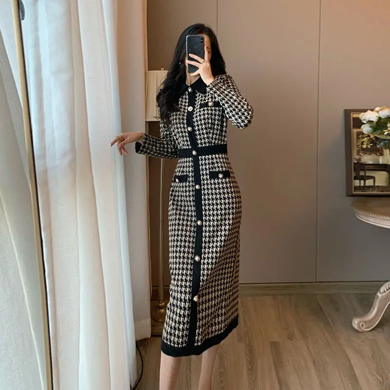 Autumn and Winter French Retro Goddess Fan Mingyuan Temperament Waist Cinching and Slimming Knitted Elegant Dress