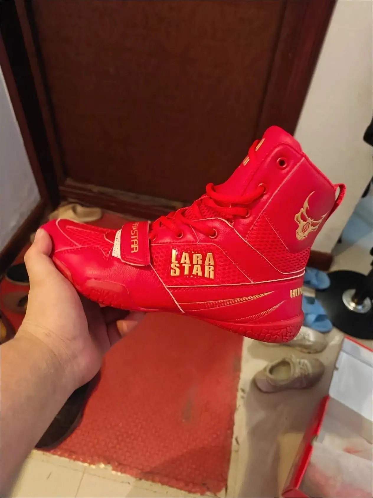 

New 2025 Hot Sale Professional Power Wrestling Shoes Gym Boxing Shoes Sneakers Outdoor Breathable Wrestling Boots