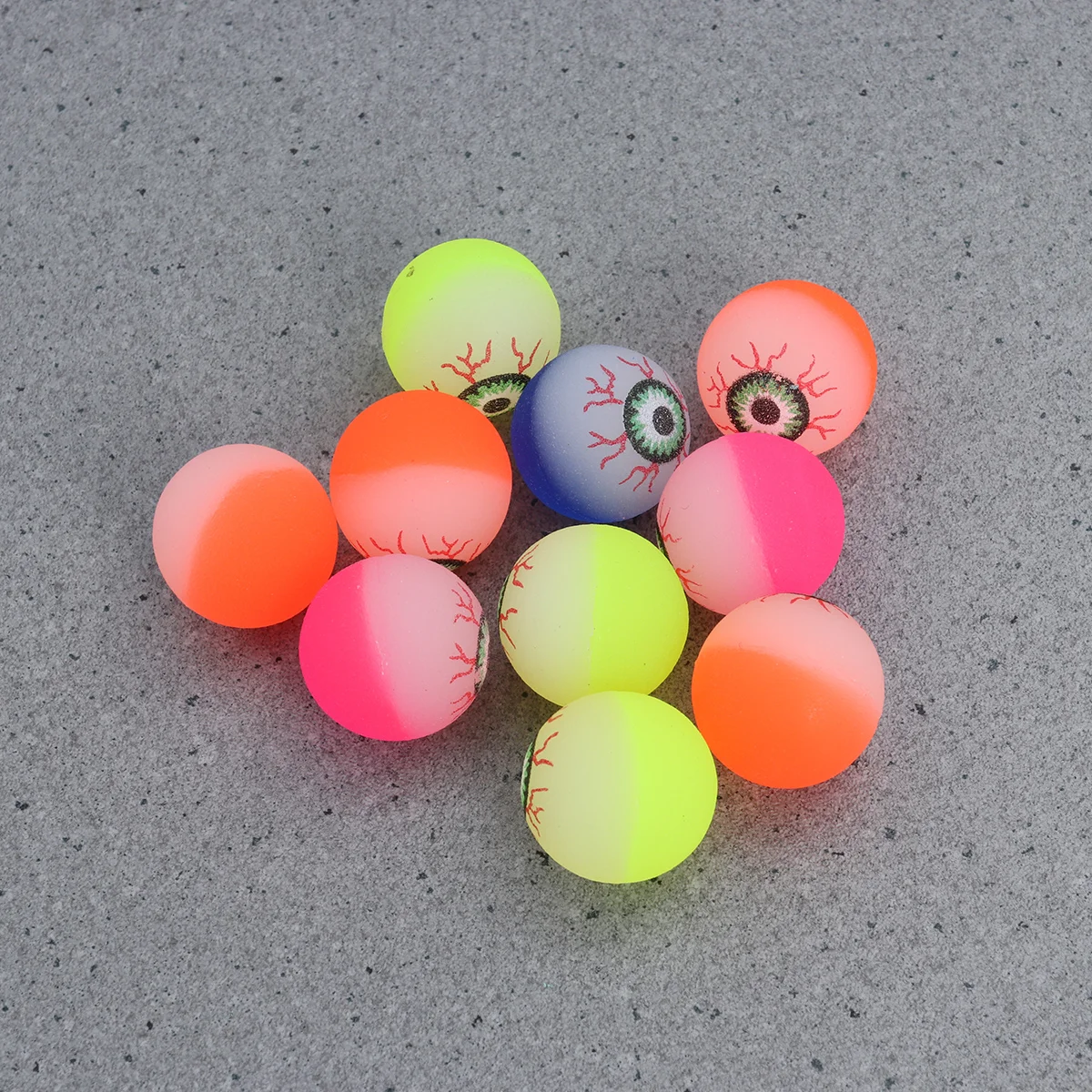 

30pcs 32mm Halloween Bouncy Balls Scary Eye Balls Halloween Party Supplies (Random Color) bouncy balls party favors