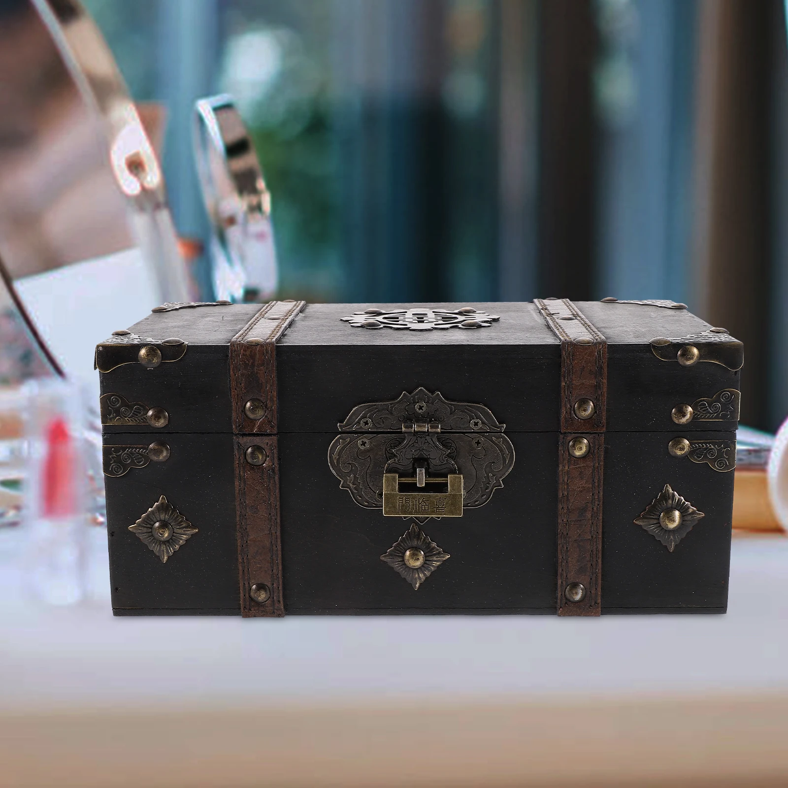 

Retro Wooden Keepsake Box Storage Container with Lock Vintage Gray Color Jewelry Organizer for Home Bedroom Display