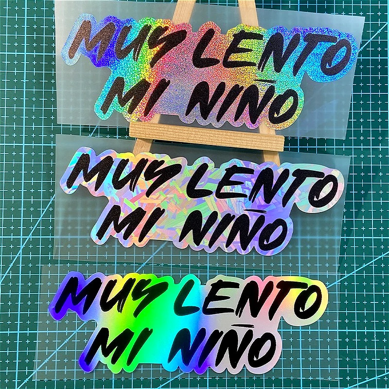

1PC "Muy Lento Mi Niño" Car Sticker, Bold Handwritten Style, Ideal for Cars, Laptops, and Family - Oriented Drivers' Gear