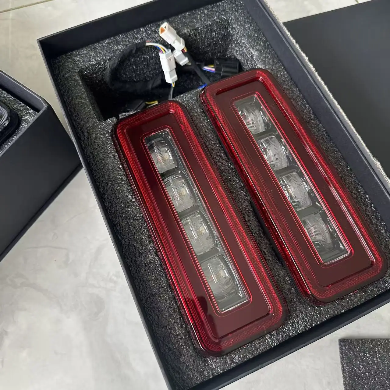 LED Reversing Light for Land Rover Defender 90 110 L663 Reversing Lights Dynamic Turning Signal Easy installation without decodi