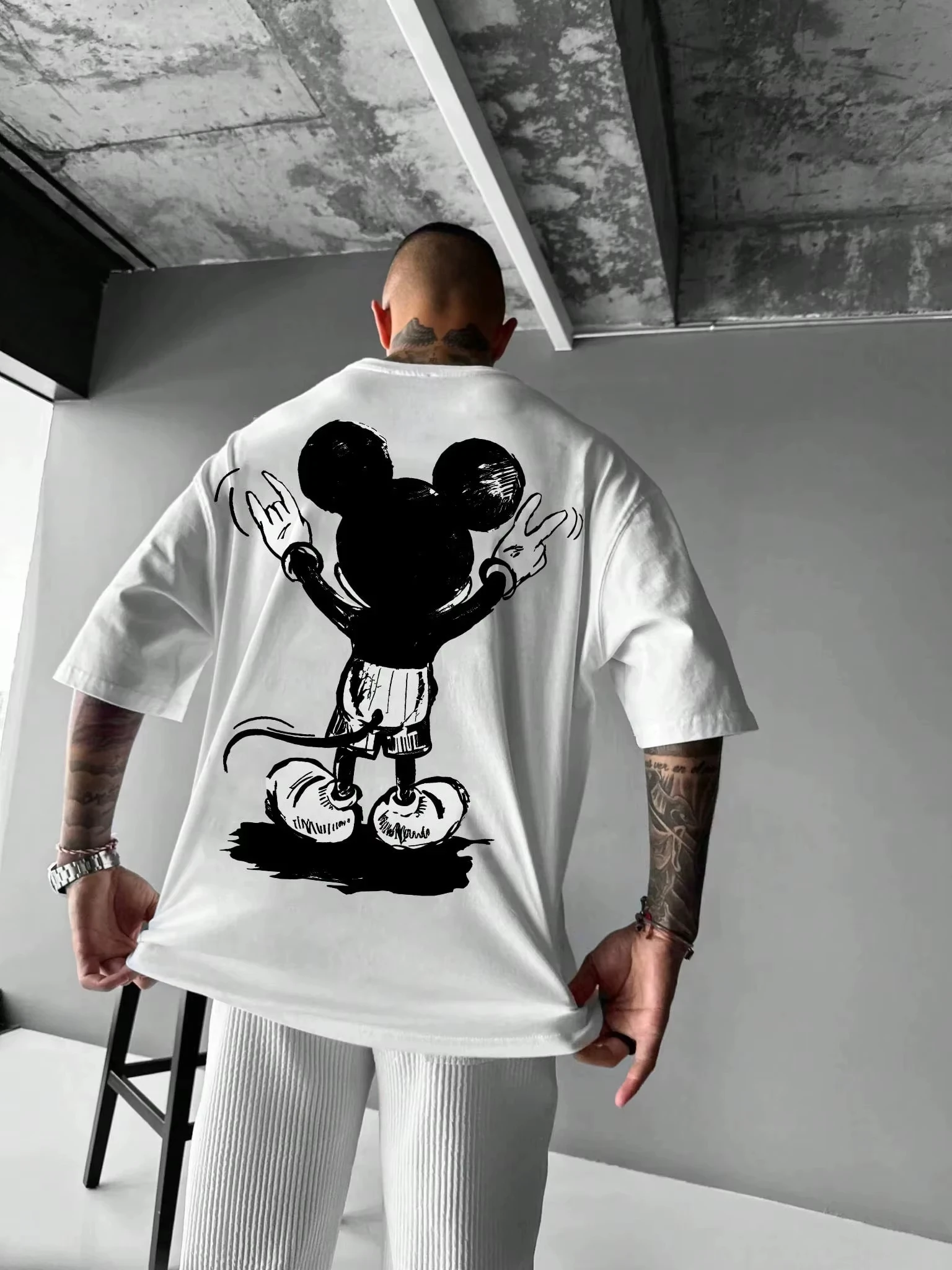 

Новая летняя футболка с Микки Маусом Disney для мальчиков и девочек, семейная одежда для родителей и детей, повседневная одежда большого размера для мужчин и женщин с коротким рукавом Y2k