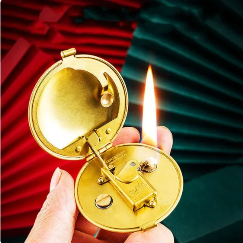 Explosive Special-Shaped Copper Lighter, Small Flying Saucer, Antique Creative Kerosene Lighter, High-End Ladies Gift