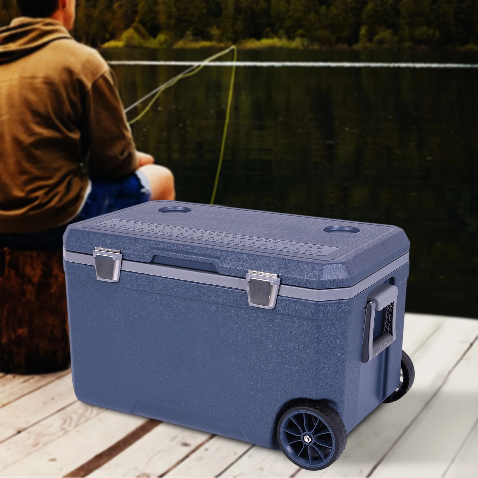 

70L Outdoor Camping Vehicle Insulated Box with Handle Portable Car Wheel Insulator Plastic Cooler Box for Beach Beverage Camping