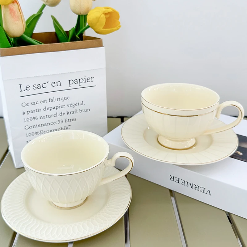 

French Retro Easy-to-clean Ceramic Mugs, Safe Coffee Mugs for The Office, Healthy and Exquisite Afternoon Tea Mug and Saucer Set