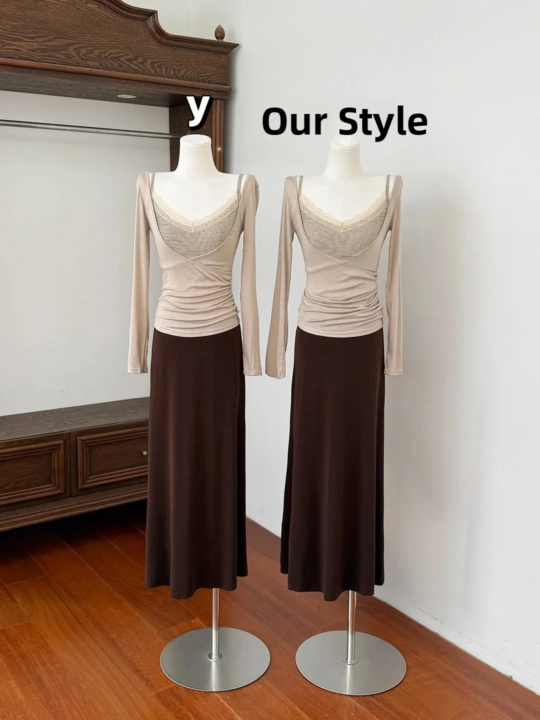 Jiu Yue Wu Jiaomei Soft Lace Tank Top And High Slit Skirt Two Piece Set Women's Summer Fashion Ensemble  Layering