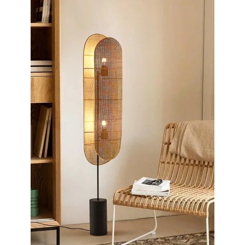 

Japanese-style wabi-sabi wind rattan floor lamp antique bedroom bedside decoration American retro living room