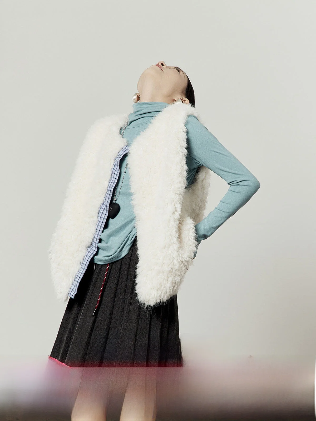 

Мягкий жилет из искусственного меха для женщин, осенне-зимняя новинка, синий, в стиле пэчворк, пушистый, для повседневной носки