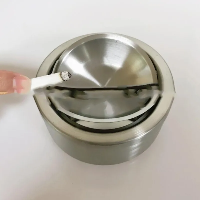 1pc Cigarette Lidded Ashtray Stainless Steel Silver Windproof Ashtray with Lid Round Shape Smoking Ash Tray