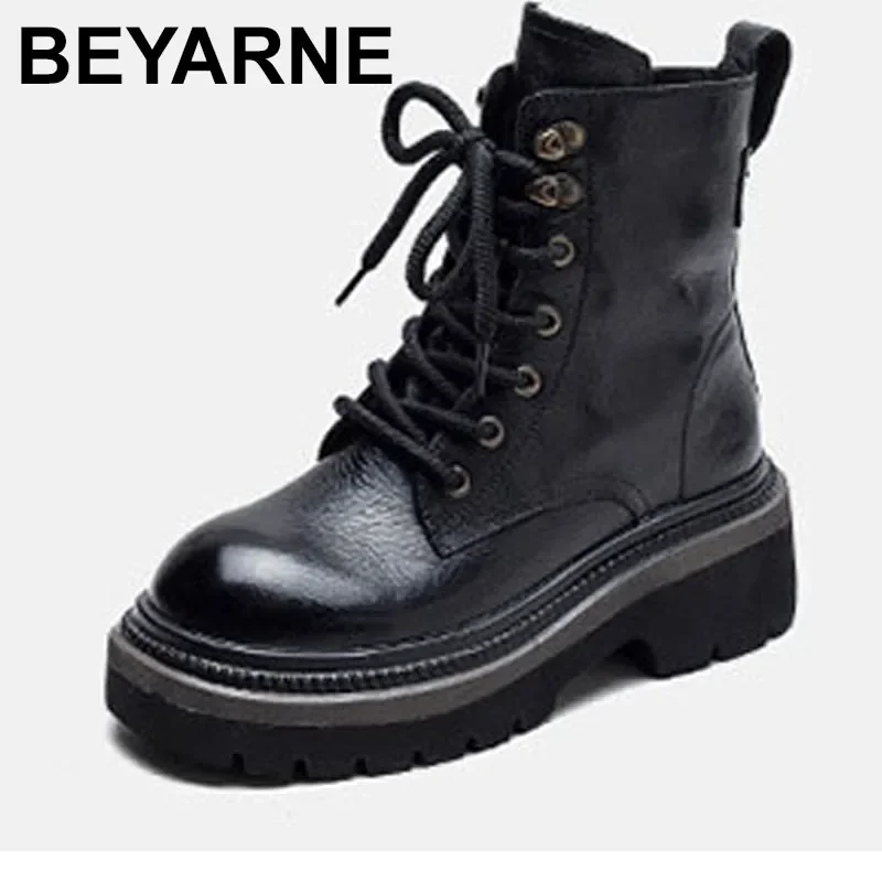 2024 Winter New Thick Sole Vintage Boots Side Zipper Genuine Leather Short Boots Fashion Versatile Women Shoes