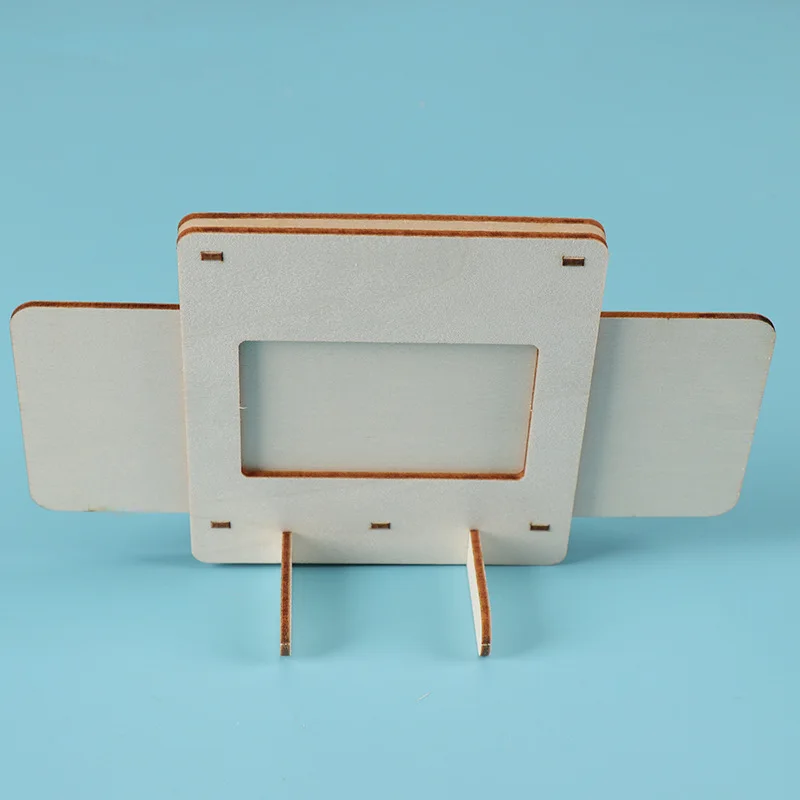 Tecnologia creativa Piccola produzione Calendario in legno fai-da-te Giocattoli scientifici Invenzione creativa fatta a mano Giocattoli per la scuola elementare Nuovo