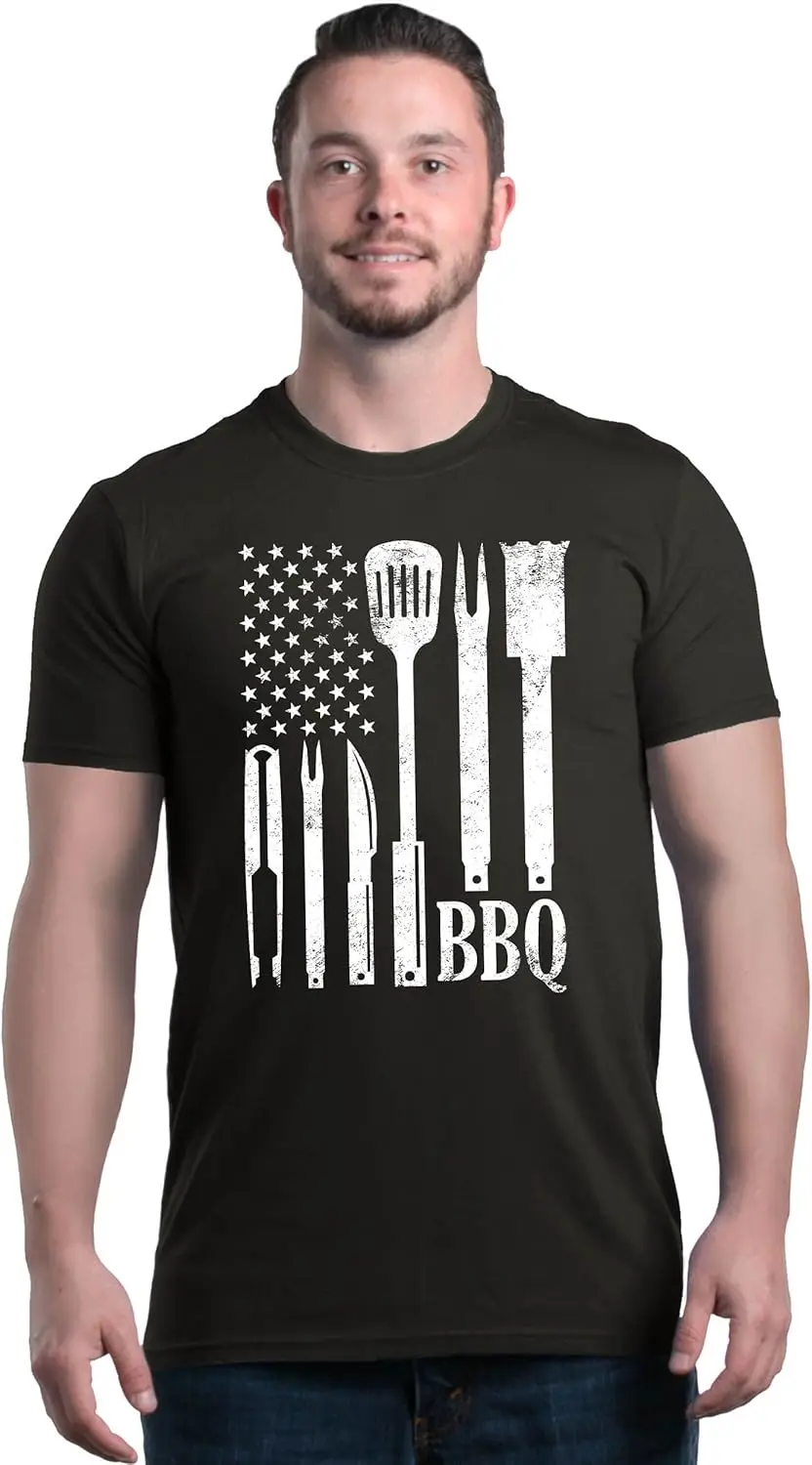 shop4ever® BBQ American Flag USA Grill Cook T-Shirt