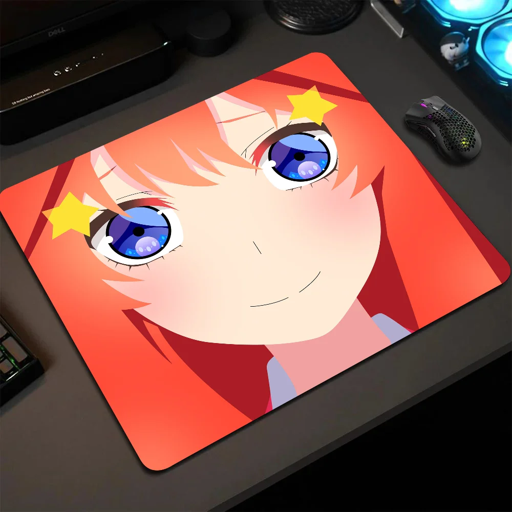 

Itsuki Nakano The Quintessential Quintuplets Anime Mousepad Small LockEdge Mouse Pad Gamers Computer Desk Pad Anti-slip Rubber