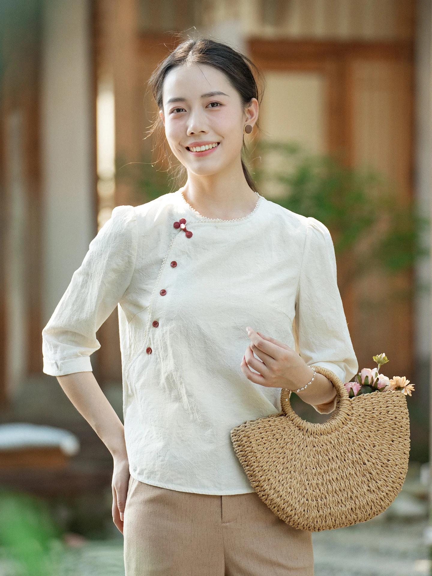 

Художественная свободная женская блузка из хлопка и льна с цветочной вышивкой, повседневный топ для работы, весенняя новинка