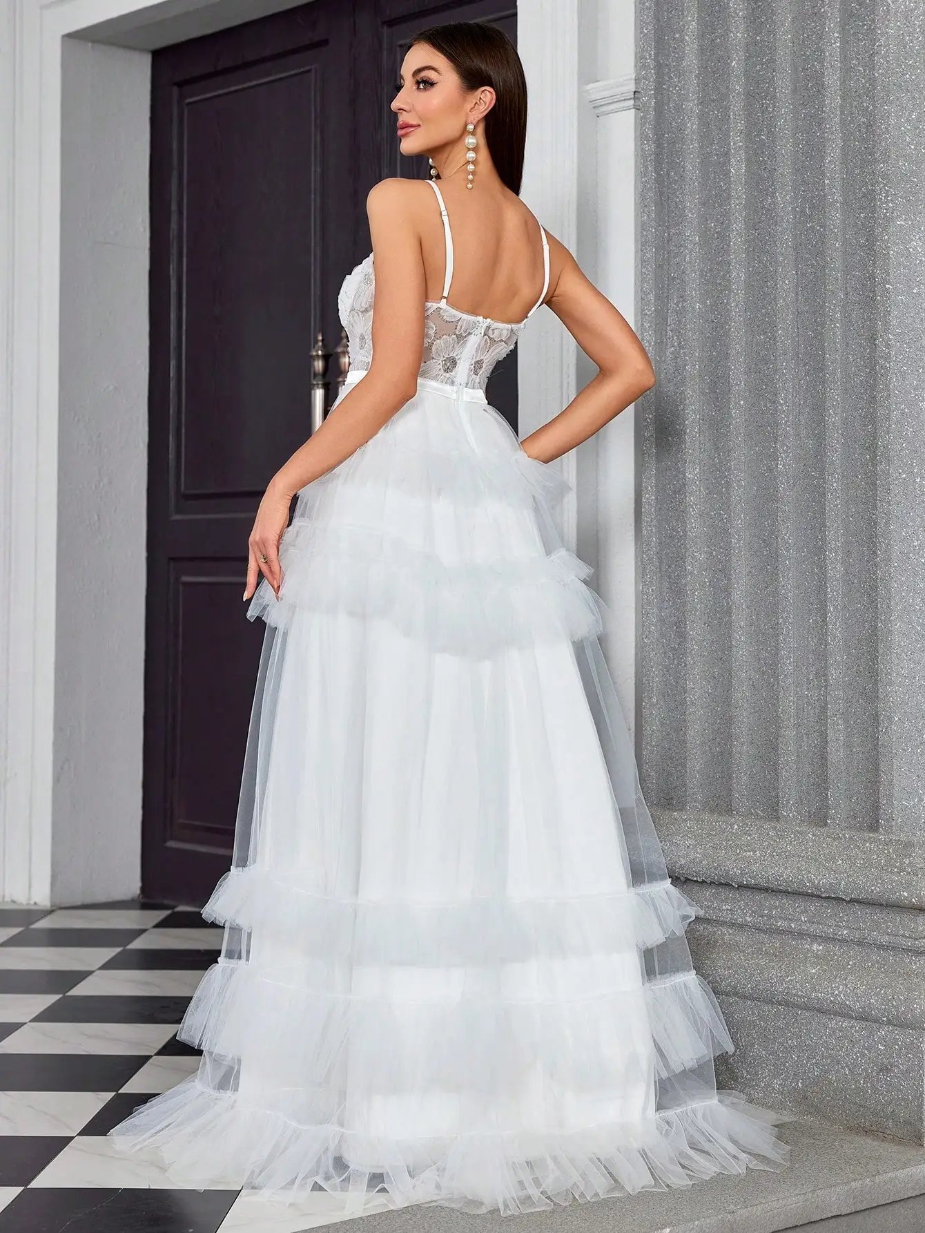 Three-dimensional embroidered sequin, see-through, patchwork, multi-layer halter, cake, wedding dress, bride's grand display, we