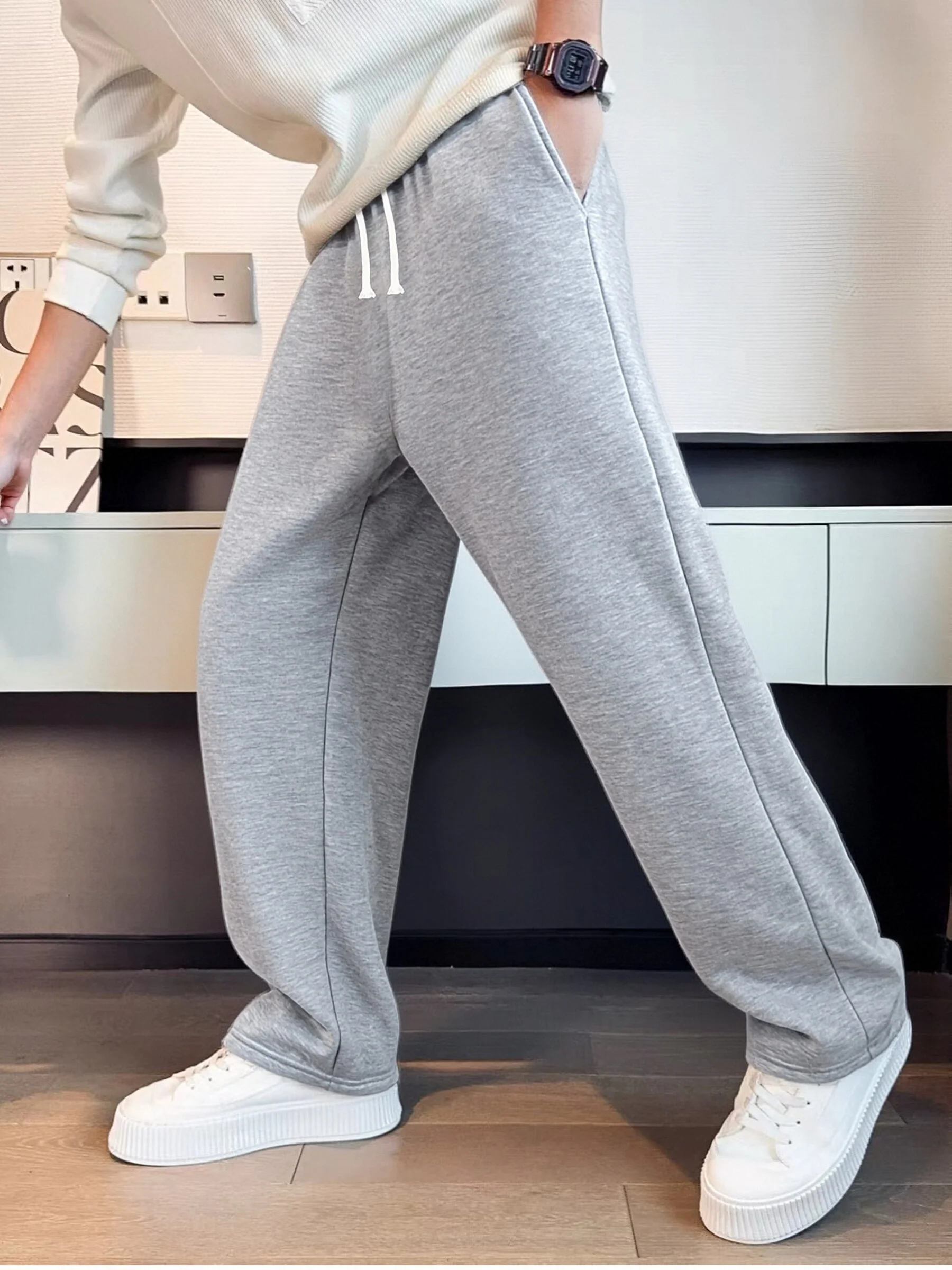 

Men's Running Pants Straight Tube Loose Fit, Elastic Waistband and Drawstring Design, Spring and Autumn Sports Style Pants