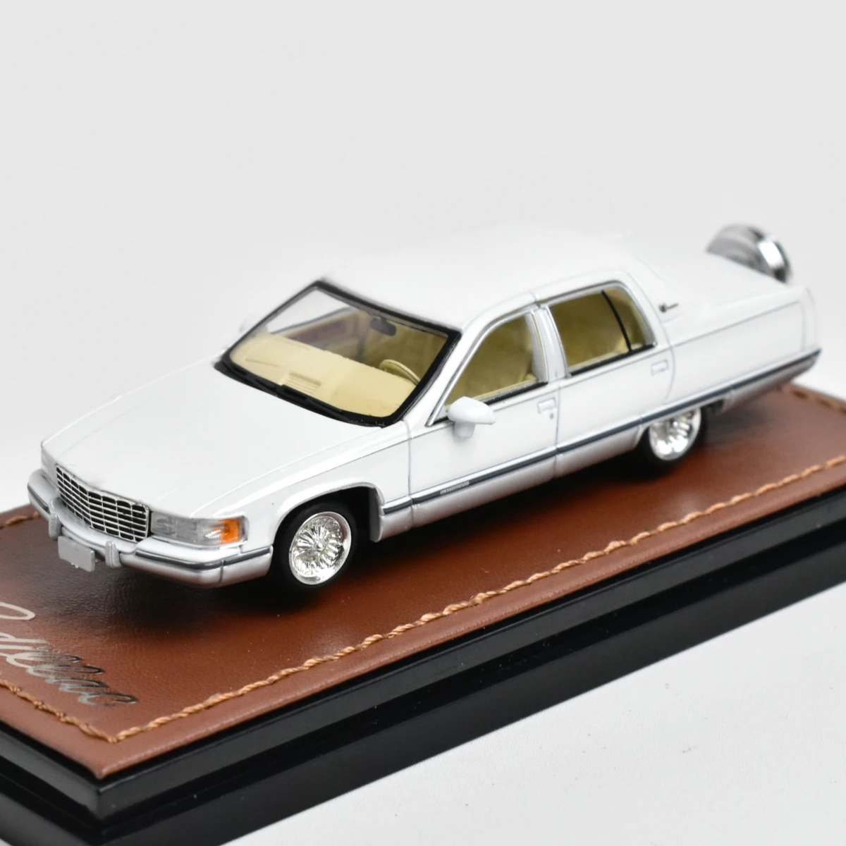 MK Miniatures X GOC 1:64 Fleetwood Lowrider CTE Diecast Model Car