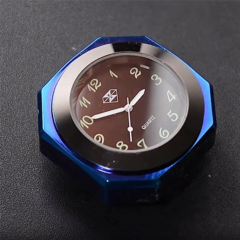 ساعة دراجة نارية يمكن الاعتماد عليها مقاومة للماء ساعة كوارتز ساعة مضيئة لتصفيف المقود 22-28 مم باللون الأسود