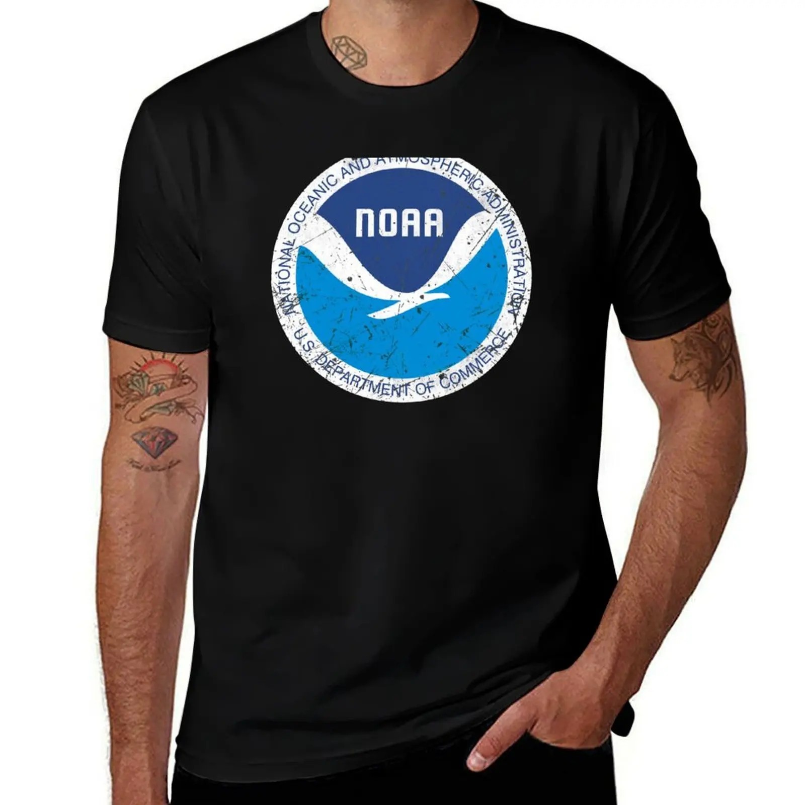 NOAA Vintage Design T-Shirt Lightweight Gym Training T-Shirt