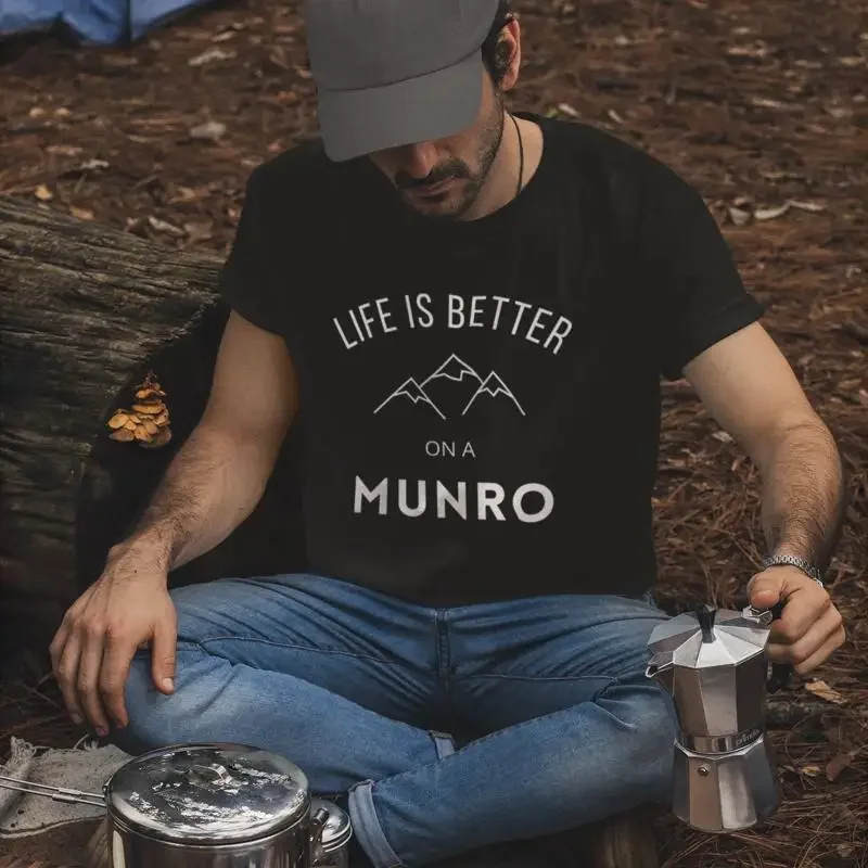 La vida es mejor con una camiseta de Munro con estampado de montaña para Hill Walker Great Outdoors