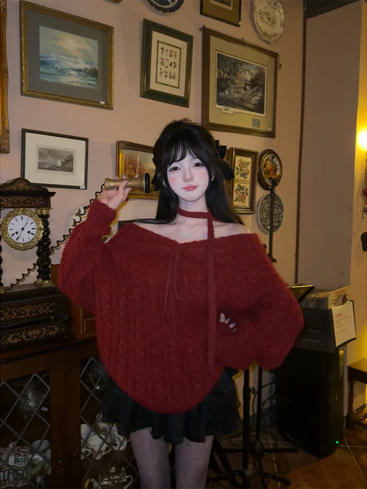 

Ruijie Новогодний вязаный свитер Pure Desire Red Rose Micro Drunkenn, зима 2024, полиэфирное волокно, на одно плечо, обычная длина