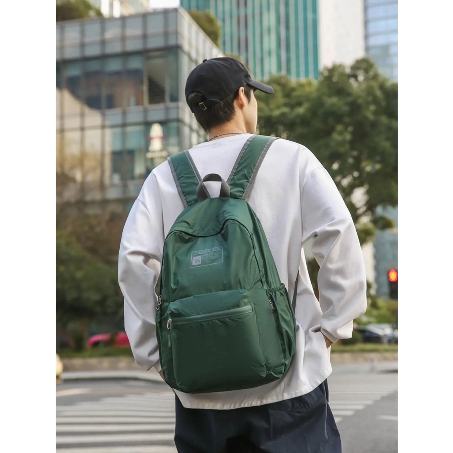 

Ultra lightweight backpack, travel outdoor sports bag, minimalist classroom backpack, travel hiking leisure hiking bag