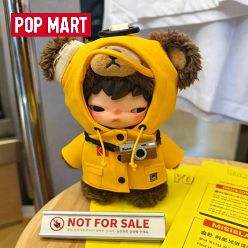 

POP MART Hirono X Kodak Click Bear: Виниловый плюшевый брелок с подвесной карточкой, оригинальная коллекционная игрушка, модный подарок в закрытой упаковке