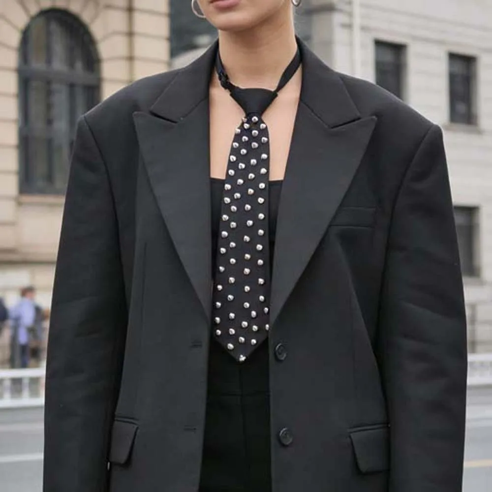 

Decoration Shirt Tie Locomotive Style Rivet Tie Black Choker Punk Style Long Necktie Collares Geometric Pre-tied Tie Students