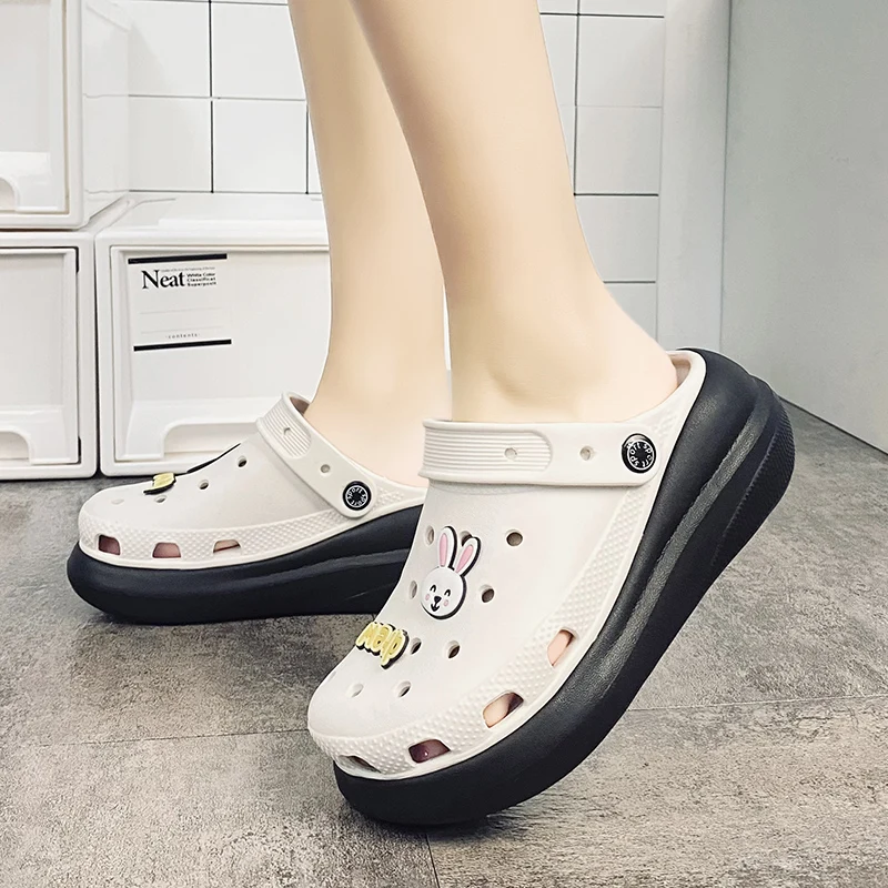 Women Clogs Sandals 2022 Platform Two-color Cute Slippers Women Casual Shoes for Summer Outdoor Beach EVA Ladies Luxury Sandals