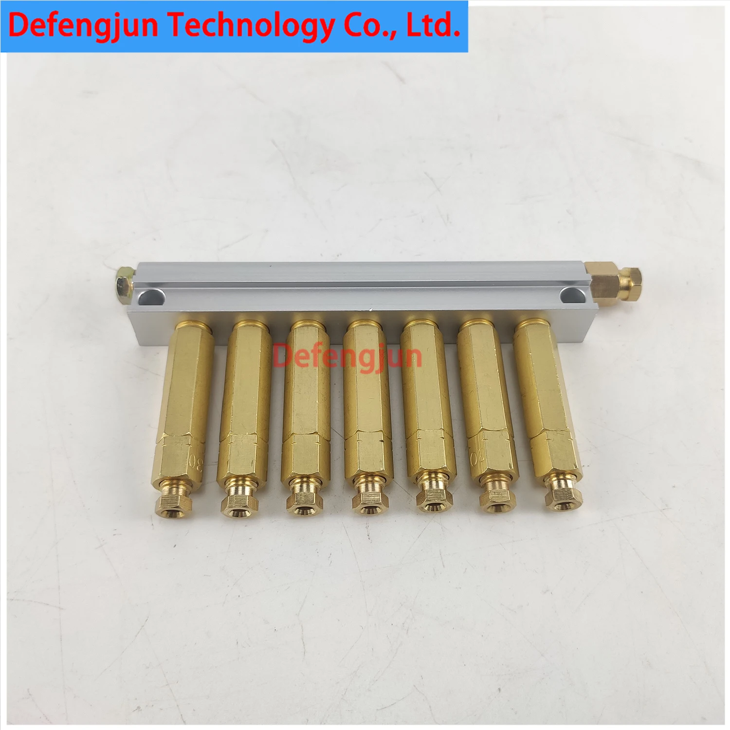 7 Outlet Detective Volumetric oil Distributor lubrication separator valve piston dispenser manifold