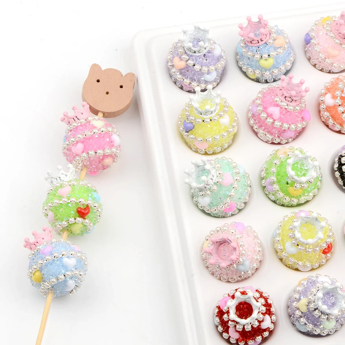 ST27 1pcs New Random Color Crown Pineapple Rhinestone Focal Beads - Acrylic DIY Craft Set for Jewelry, Keychains Pen Decorations