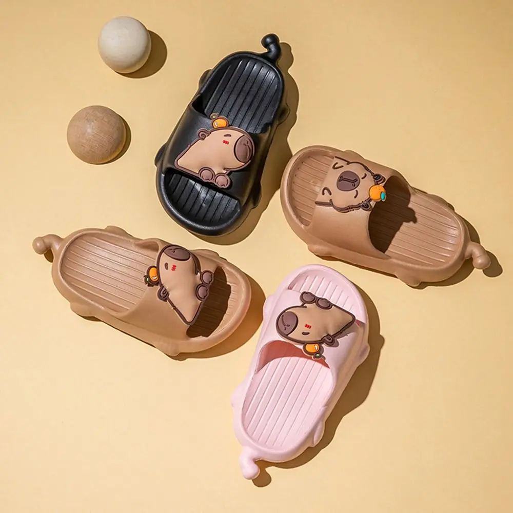 Pantoufles Capybara EVA décontractées pour enfants, antidérapantes, résilience, pantoufles d'animaux de dessin animé, chaussures souples Kawaii pour chambre à coucher