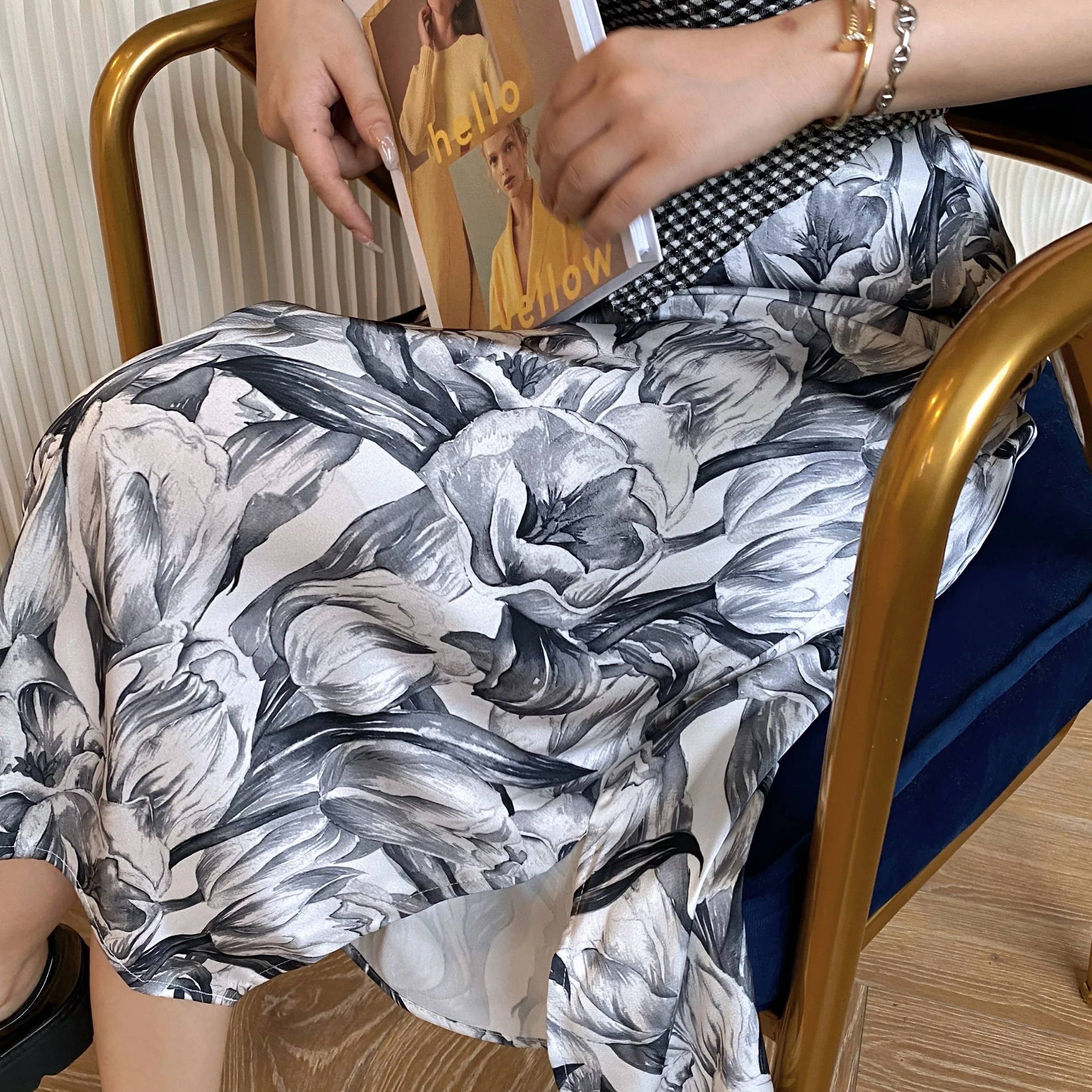 

Шелковая юбка женская с цветочным принтом, А-силуэт, миди, с эффектом похудения, дизайн с эффектом чернильной росписи, новинка 2023 года, летняя модная женская юбка