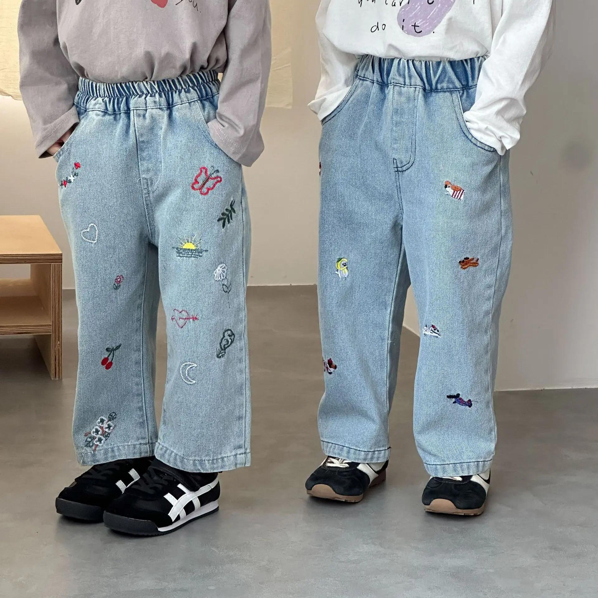 

Toddler Girls Straight-leg Pants Autumn Cartoon Embroidery Solid Color Baby Girls Jeans Elastic Waist Kids Baby Girls Denim Pant