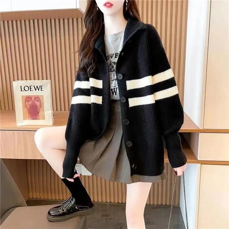 Maglione a collo alto di piccola nicchia Versione cardigan da donna Giacca con filo sciolto e pigro da donna