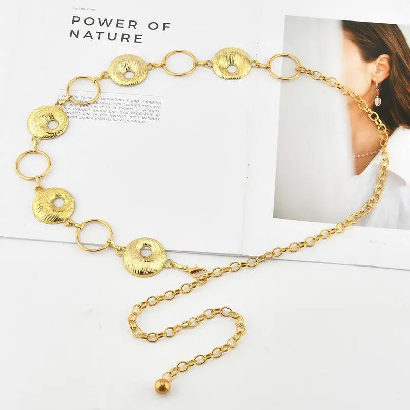 Golden Metal Disc Chain Belt for Women Luxury Minimalist Waist Chain with Circular Links Trendy Boho Chic Jewelry Belt for Women