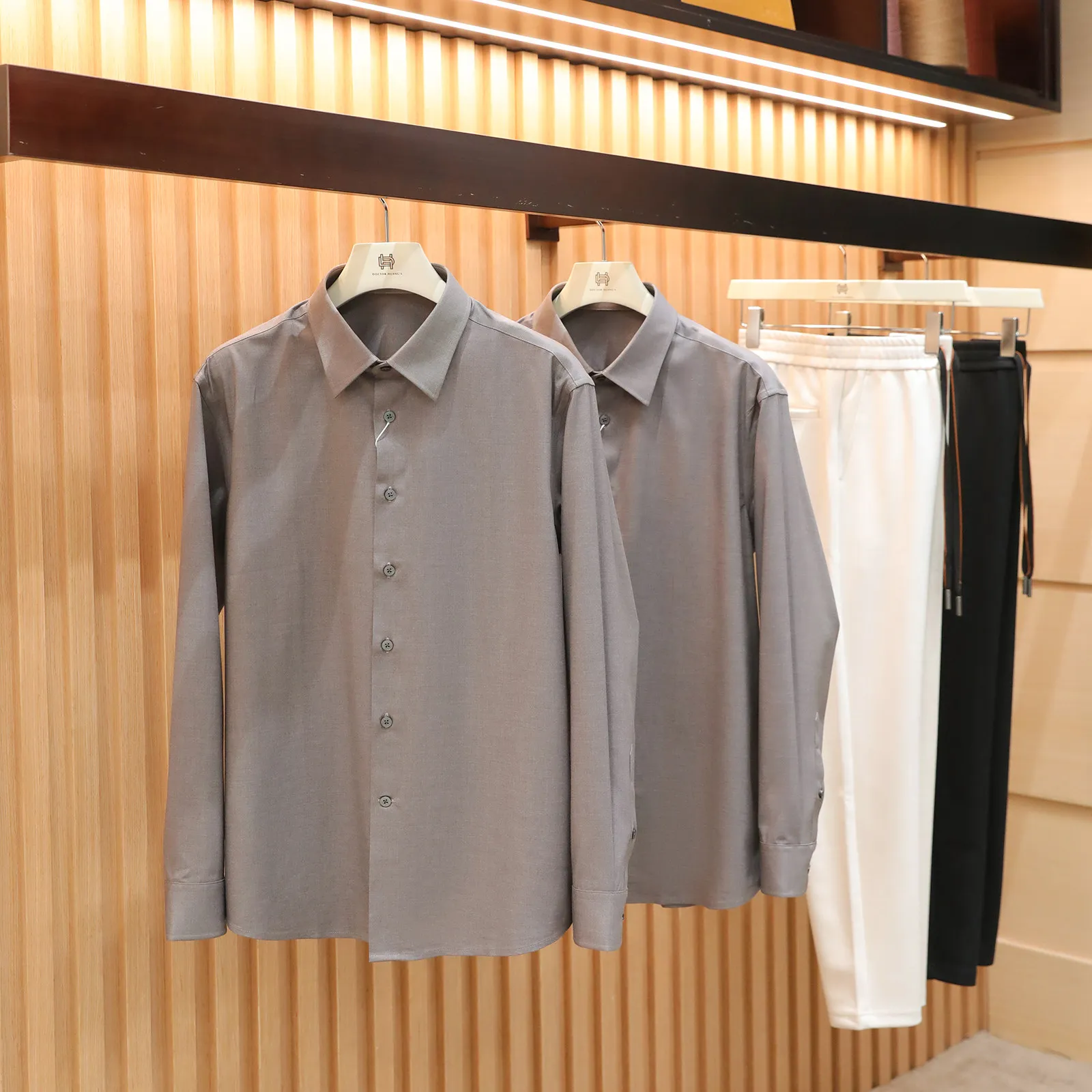

2026 Spring and Summer New Men's Senior Sense Old Money Style Business Casual Cashmere Blended Long Sleeve Shirt