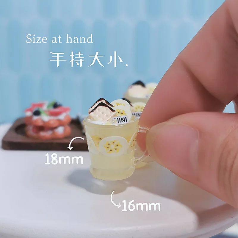 1:12 Banana Milkshake Beverage Miniature Toy Model Scene Doll House Accessories Mini Simulation Summer Fruit Drink Cup Toys