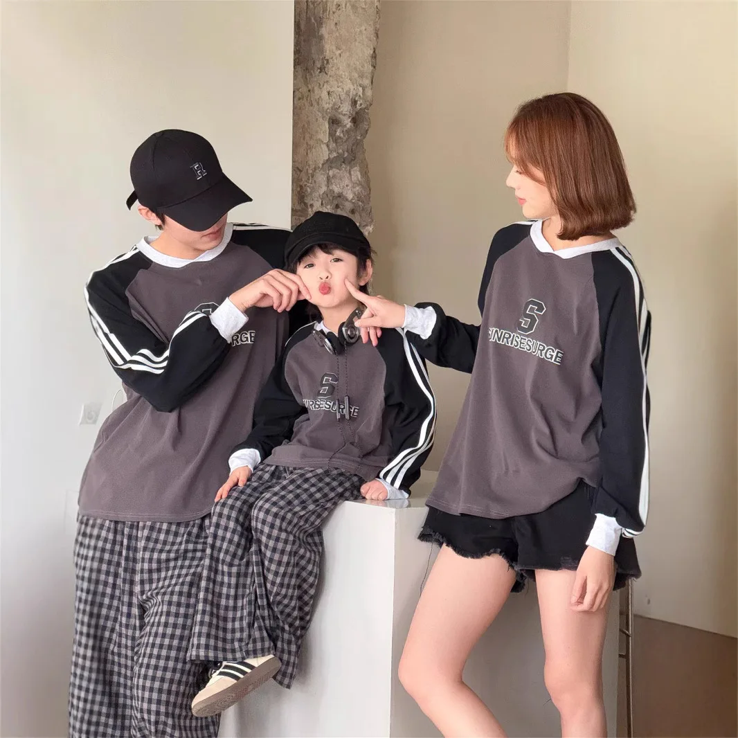 

Family Cotton Tee Shirts Father Mother and Daughter Son Baby Long Sleeve Tops Fashion Korea Style Parents and Children Clothes