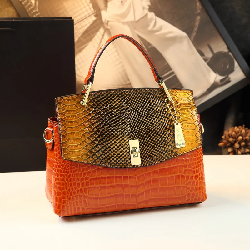 

Genuine Leather Women's Bag 2023 New Fashion Ladies Small Crossbody Bag All-Match Elegant Mom Handbag Snake Pattern Shoulder Bag