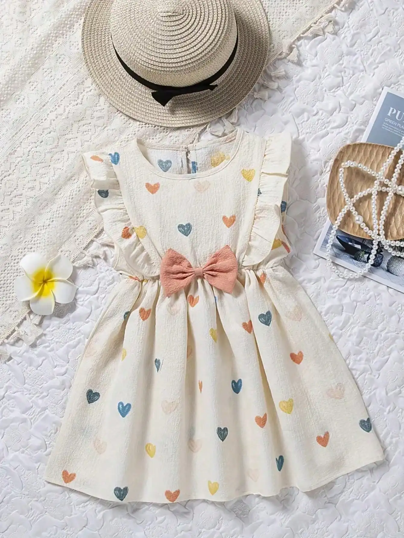 Ärmelloses Rüschenkleid für Kinder mit Herzmuster, Taillenschliff und Schleife, langer Rock, Rundhalsausschnitt – Detail 3