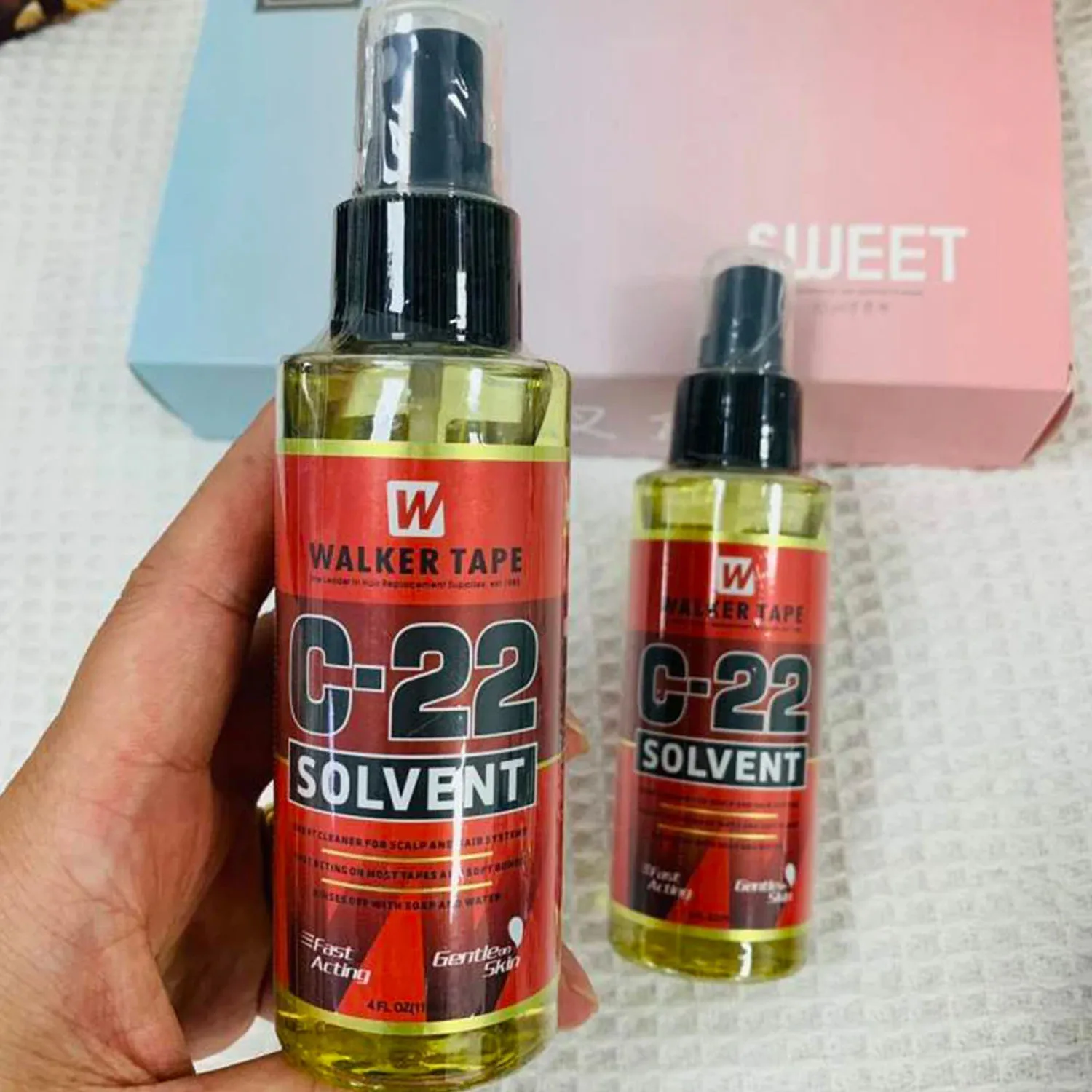 

C-22 118ML/bottle Solvent Spray Remover for Lace Wigs Toupee Adhesive Removers Wig Glue Remover for Tape Hair Extensions