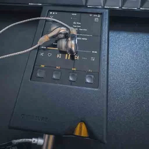 Overture XM5 Hi-Res… - image