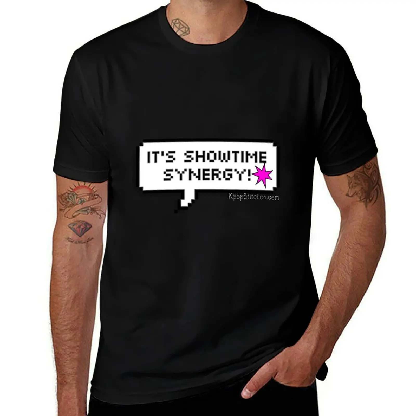 It's showtime Synergy! Jem & The Holograms T-Shirt Essential Solid Color T-Shirt